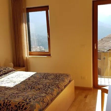 La Casa In Montagna 아파트 *