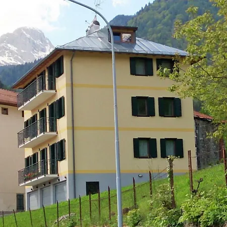 La Casa In Montagna Apartmán