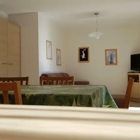 아파트 La Casa In Montagna